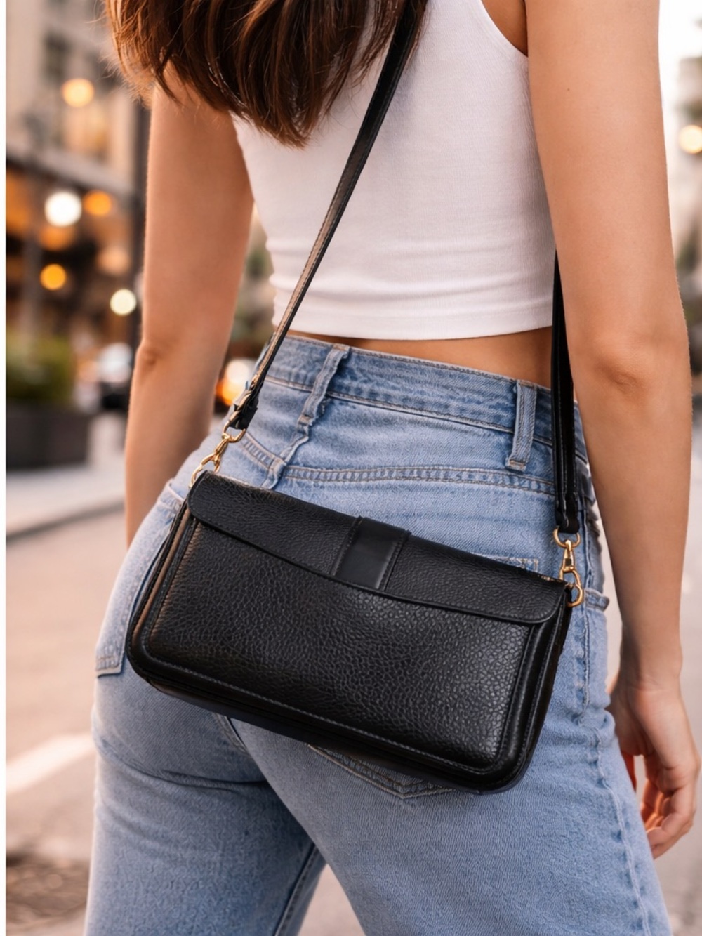 Coach Georgiana, black, pebble leather and gold hardware No: B2122-5493 - Picture 6 of 13